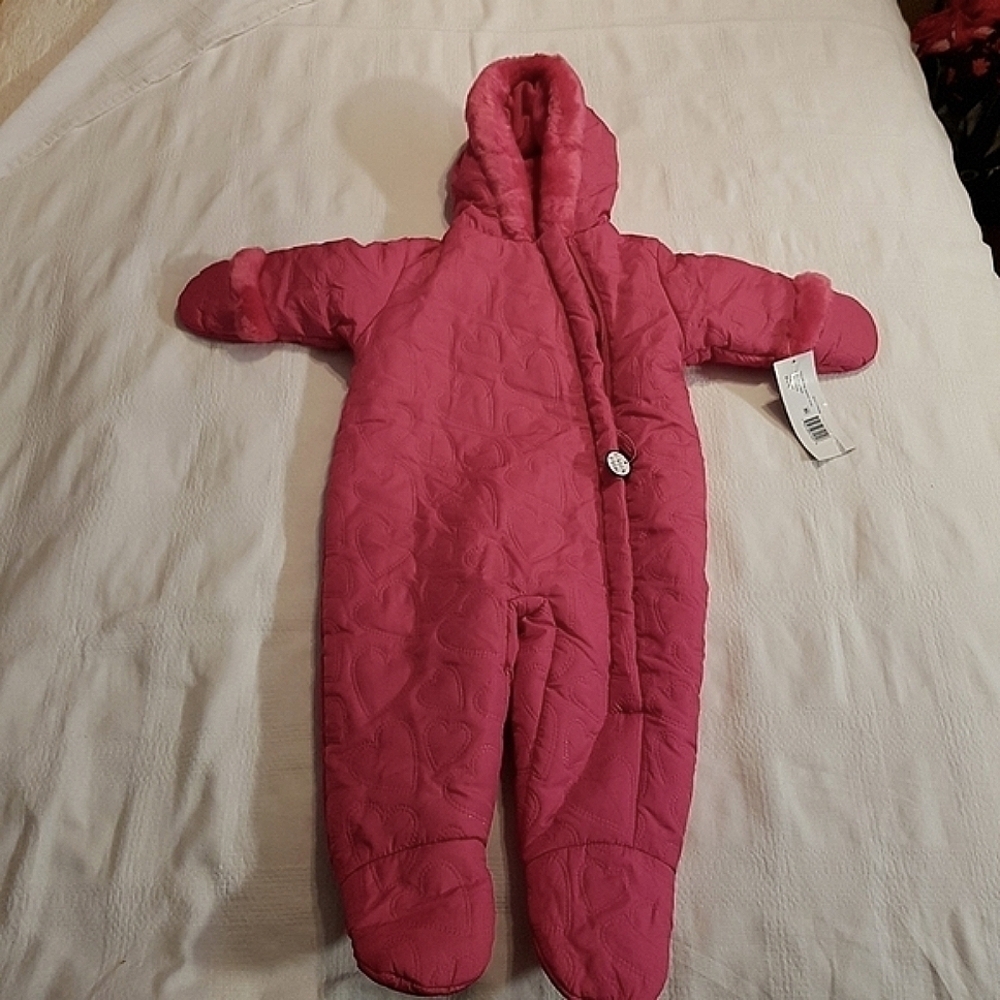 Rothchild girls size 12 months bright pink snowsuit NWT